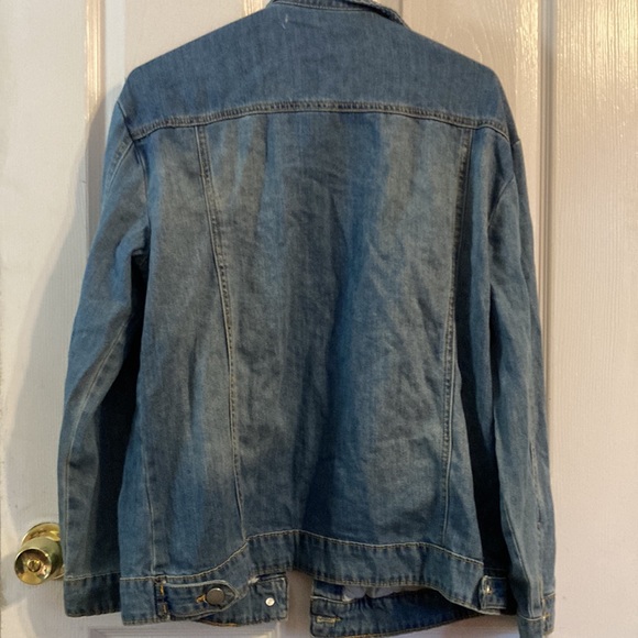 Jean jacket - Picture 5 of 6